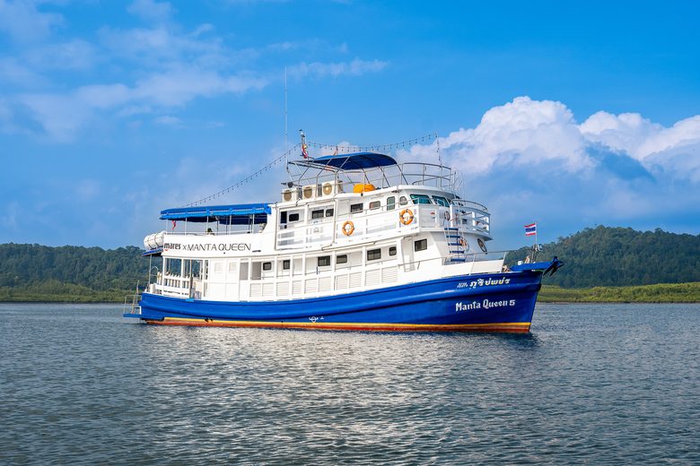 Manta Queen 5: Similan liveaboard, 5 days / 4 nights