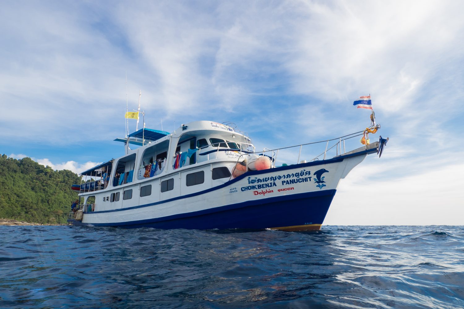 MV Dolphin Queen at Koh Tachai